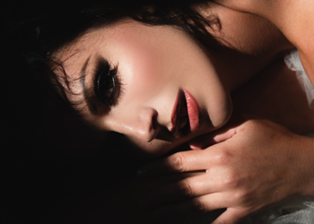 szuka sponsora treści o charakterze erotycznym